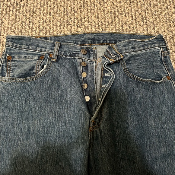 Vintage 5-Button Levi’s Jeans - Picture 2 of 5